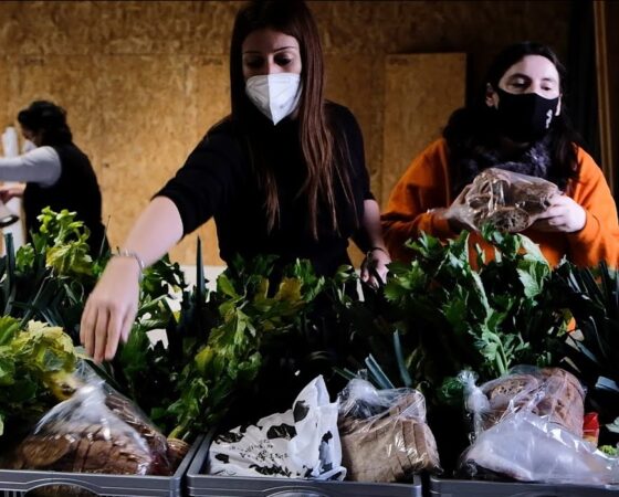 «Alimentando Redes» al Cinema Documental al Barri
